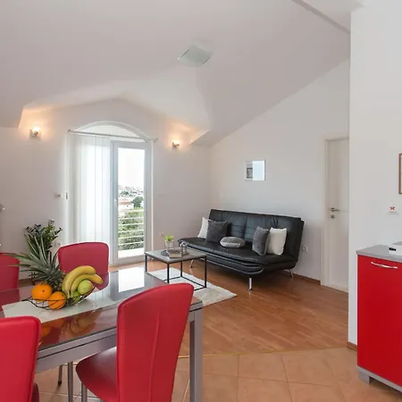 Seaside Family Friendly House With A Swimming Pool Sevid, Trogir - 22724 펜션 세비드