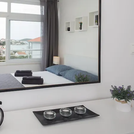 Seaside Family Friendly House With A Swimming Pool Sevid, Trogir - 22724 세비드