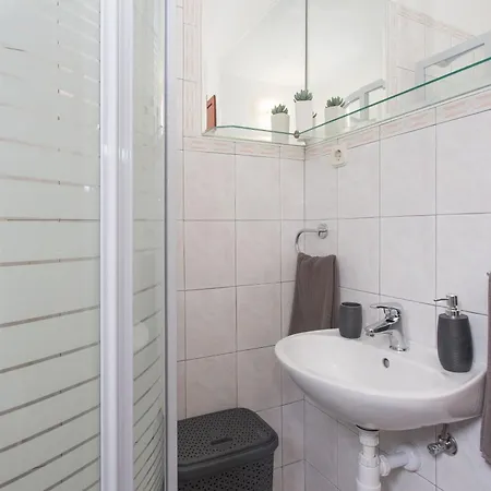 펜션 Seaside Family Friendly House With A Swimming Pool Sevid, Trogir - 22724 *