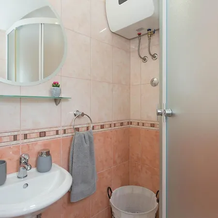 Seaside Family Friendly House With A Swimming Pool Sevid, Trogir - 22724 펜션 *