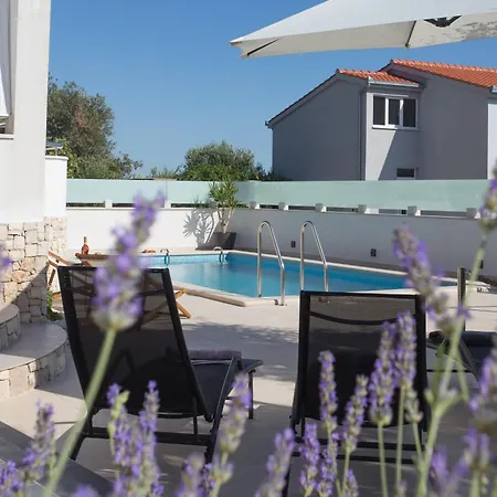 펜션 Seaside Family Friendly House With A Swimming Pool Sevid, Trogir - 22724 *
