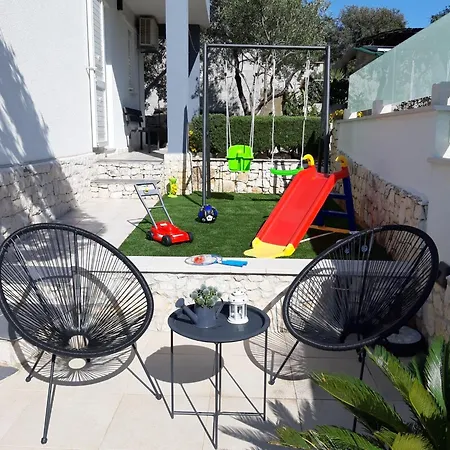 Seaside Family Friendly House With A Swimming Pool Sevid, Trogir - 22724 펜션 세비드